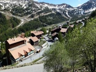 Genepi Residence for nine people Apartment in Isola