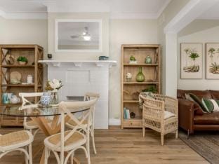 Spacious 2-Bed Apartment in the heart of Manly Apartment in Manly