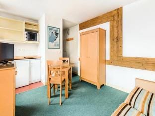 Comfort Studio 2 People Apartment in Aragon