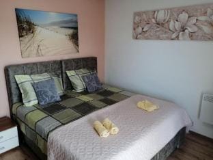 Apartment Libe with Sea View Trogir - Two Bedroom Apartment with Balcony Apartment in Split-Dalmatia County