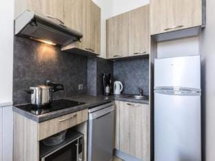 Room Cabin 78 People Park View Apartment in Batz-sur-Mer