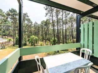 Studio with covered balcony Apartment in Carcans
