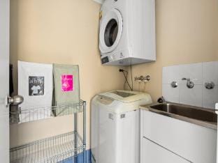 Spacious 2-Bed Apartment Near Parramatta CBD Apartment in Parramatta