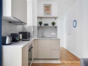 Charming apartment -1BR-4P- Gare Montparnasse Apartment in Paris