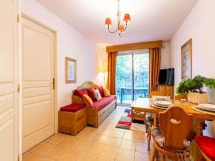 Rooms for 4 People Apartment in Saint-Lary-Soulan