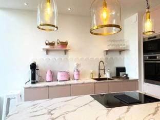 Life in Pink Sea view with terrace beach Apartment in Deauville