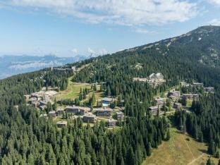 Ground floor apapartment in Chamrousse Apartment in Provence