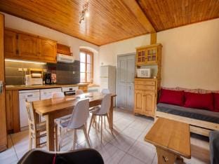 Alpagiste Chalet for seven people Apartment in Morillon