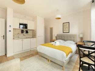 Charming studio center of ParisMontorgueil Apartment in Paris