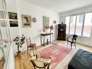 At Faffa Spacious T5 SNCF Station Apartment in Grenoble