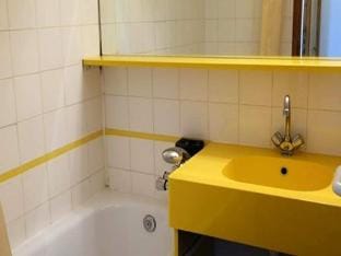Residence Ours Blanc PV for 6 people Apartment in Huez