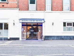 Standard Family of 3 Room Apartment in Derby