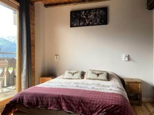 Chalets for 14 People Apartment in Uvernet-Fours