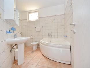 Bay House Rosohotnica - Two Bedroom Apartment Apartment in Vrboska