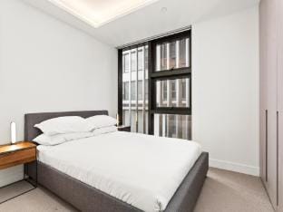 Beautiful 2-Bed Unit In Incredible Location Apartment in Milsons Point Station