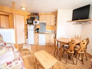 Apartment in Les 2 Alpes at Foot of Slopes Apartment in Les Deux Alpes