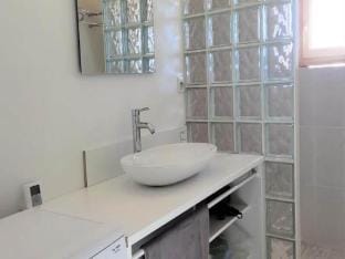 Gmte de France 5 people Apartment in Nouvelle-Aquitaine