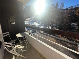 Apartment in Vars Les Claux with Ski-In Access Apartment in Provence-Alpes-Côte d'Azur