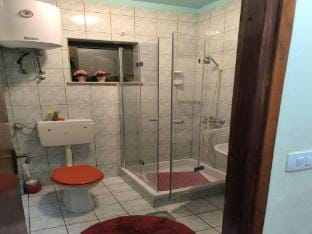 Cozy Apartments Zute, island of Korcula-Two-Bedroom Apartment With Terrace And Sea View A1 Apartment in Račišće