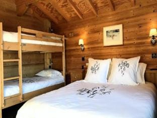 Chalets for 16 People Apartment in Les Deux Alpes