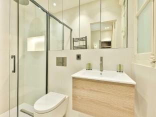 Wonderful Appartment 4p 1 BR Nation  Bastille Apartment in Paris