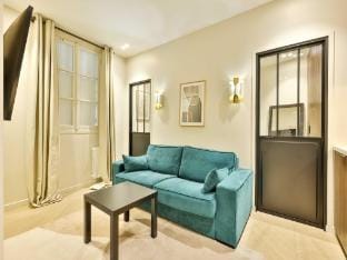 Wonderful Appartment 4p 1 BR Nation  Bastille Apartment in Paris