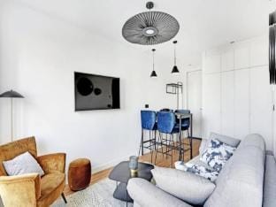 Maison Labruyere - Duplex Suite Apartment in Bordeaux