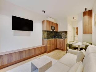 Brand New Home in the Heart of Latin Quarter Apartment in Paris
