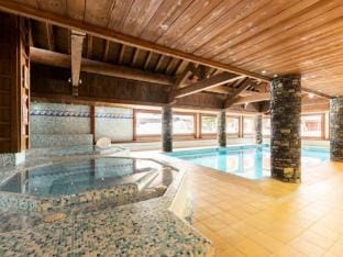Apartment in Carroz with Spa  Pool Apartment in Arâches-la-Frasse