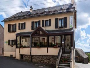 Gite de France Bon Aubrac for 12 people Apartment in Occitanie