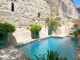 Heated Pool Apartment in Uzes Apartment in Uzes