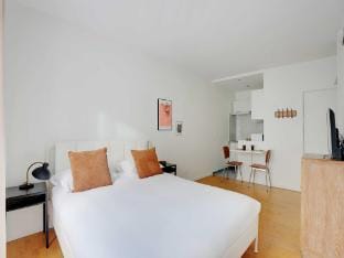 Modern and Cosy Studio - 2P - Rueil-Malmaison Apartment in Île-de-France
