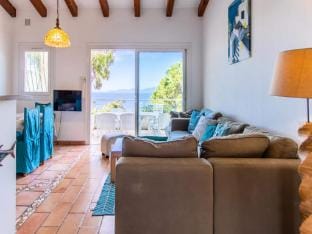 Apartment in Corsica with Stunning Sea Views Apartment in Coti-Chiavari