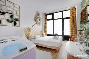 Magnificent Flat - 2BR6P - Champs ElysACes Apartment in Paris