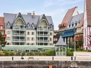 Residence PresquIle de la Touques Apartment in Deauville