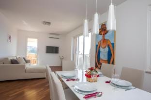 Apartments Nina - Two-Bedroom Apartment with Balcony and Sea View Orasac Apartment in Dubrovnik-Neretva County