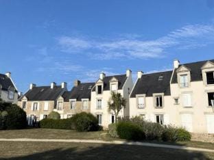 room apartment for 4 people - Budget Apartment in Arzon