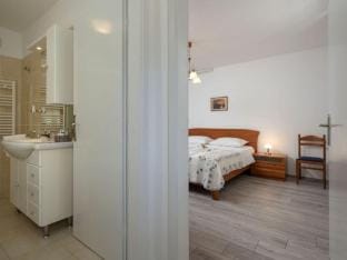 One Bedroom Apartment with Terrace and Sea View 4 Apartment in Vrboska