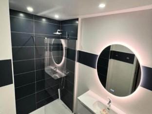 Residence Le Gallia, Peaceful with Terrace Apartment in Cannes
