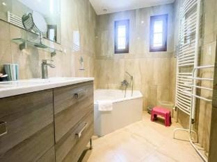 Houses  Villas for 6 People Apartment in Auvergne-Rhône-Alpes