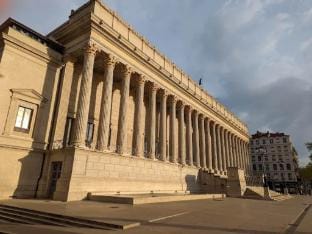 DIFY Central - Bellecour Apartment in Lyon