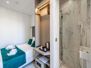 Hotel Avaton - Cozy Bedrooms - Cannes Palais Apartment in Cannes
