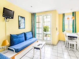 Rooms 5 People Comfort Apartment in Talmont-Saint-Hilaire