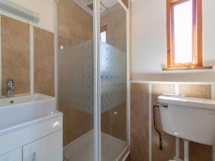 OYO Bentleys Hotel Standard Twin Room Apartment in Newcastle upon Tyne