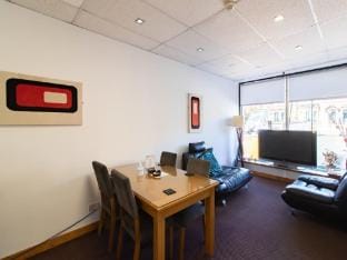 OYO Bentleys Hotel One Bed Room Apartment 2 Guest Apartment in Newcastle upon Tyne