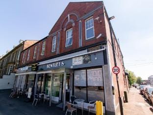 OYO Bentleys Hotel One Bed Room Apartment 2 Guest Apartment in Newcastle upon Tyne