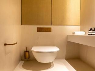 Luxury flat -3BR8P- MadeleineSaint Honore Apartment in Paris