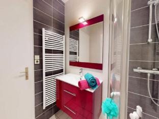 Pretty 2 room apartment facing the Port Apartment in Saint-Gilles-Croix-de-Vie