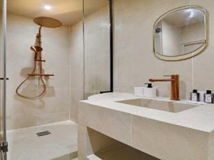 Elegant Home - 5BD12P - Heart of Le Marais Apartment in Paris