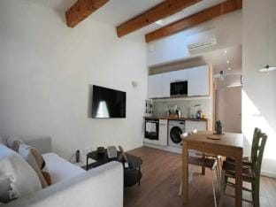 Apartments for 4 People Apartment in Pertuis